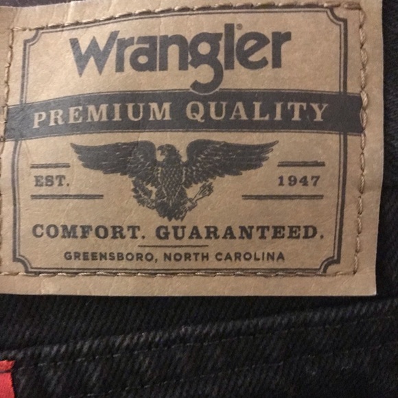 📍Wrangler Jeans📍 - Picture 5 of 6